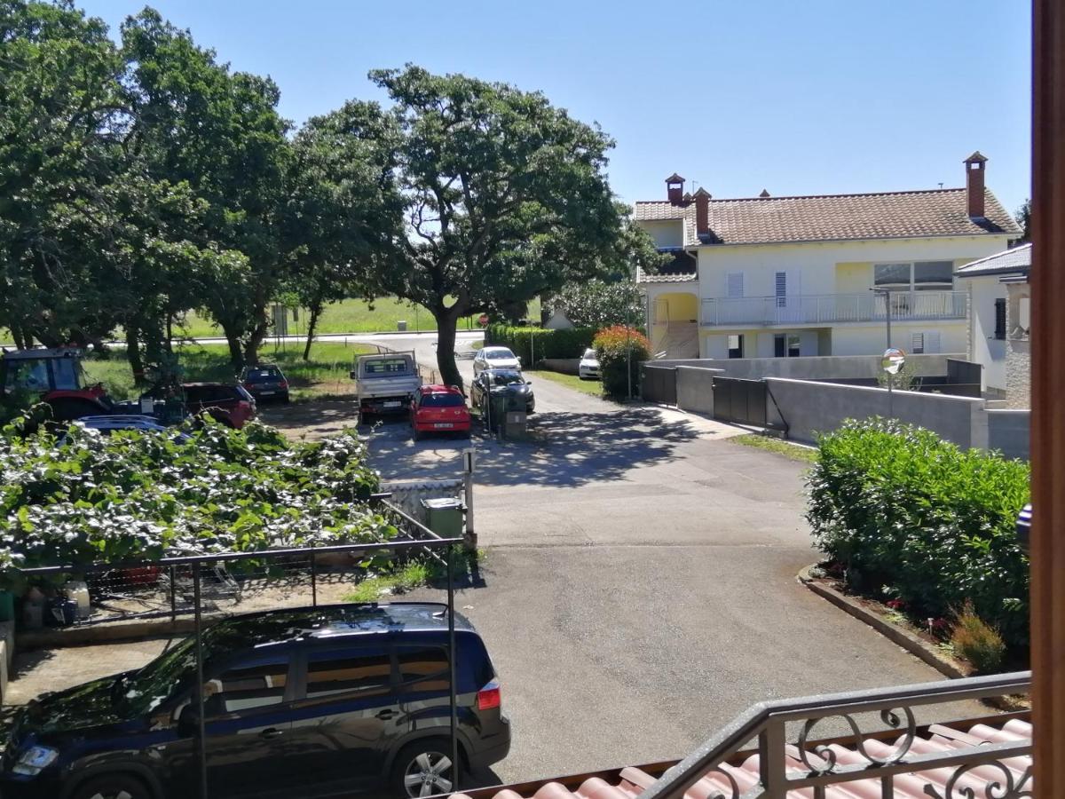 App Katerina Apartment Novigrad  Bagian luar foto