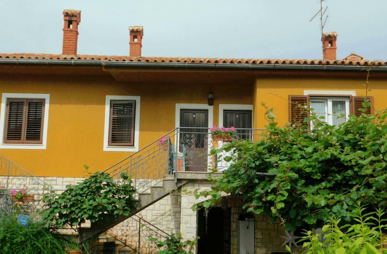 App Katerina Apartment Novigrad  Bagian luar foto